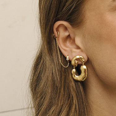 ENAMEL Copenhagen Hoops, Nova Chain One Piece Earrings White CZ