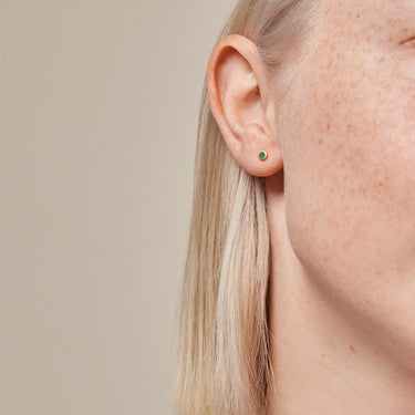 ENAMEL Copenhagen Ørestikker, Enamel Dot Earrings 42 Petrol Green