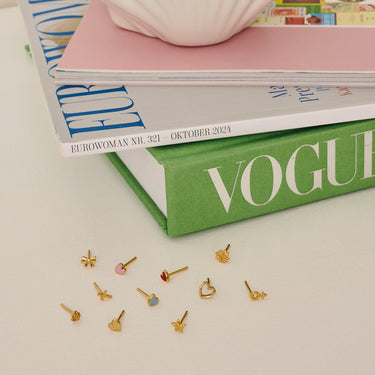 ENAMEL Copenhagen Studs, Amore Earrings Red